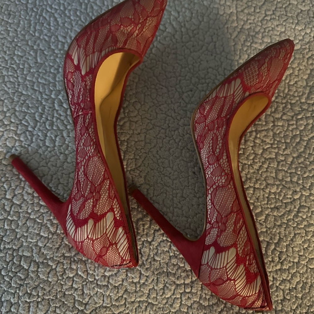 Gorgeous Ivanka Trump red lace shoes